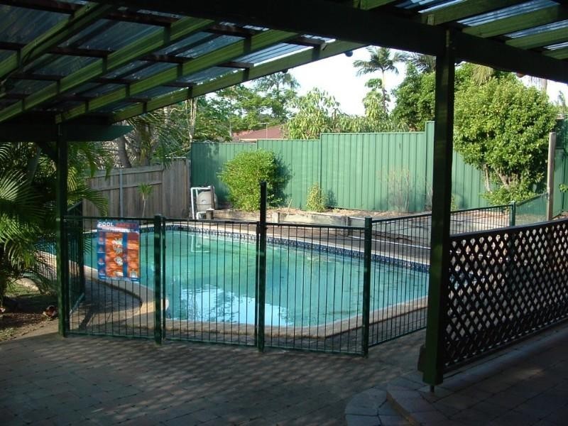 18 Kancoona Street, Rochedale South QLD 4123