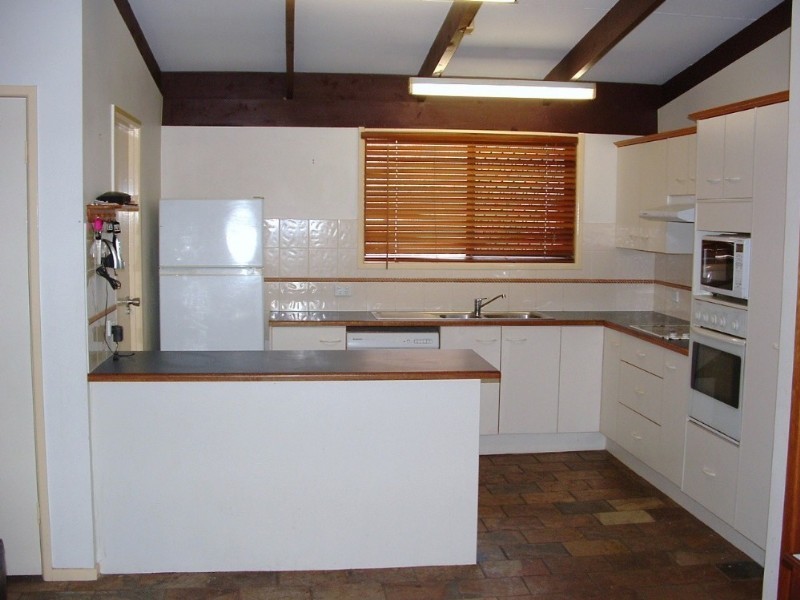 6 Light Street, Springwood QLD 4127