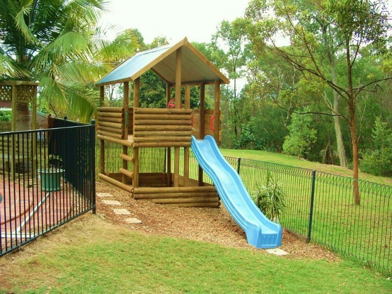 6 Light Street, Springwood QLD 4127