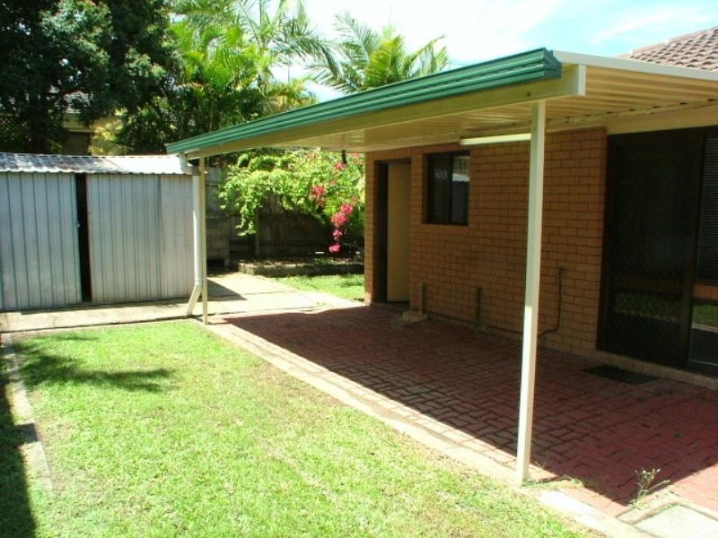 2 Knightsbridge Crescent, Rochedale South QLD 4123