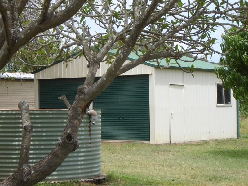 11 Squire Street, Macleay Island QLD 4184