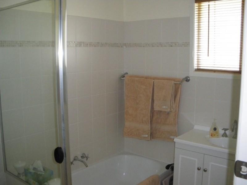 8 Valeena Street, Rochedale South QLD 4123