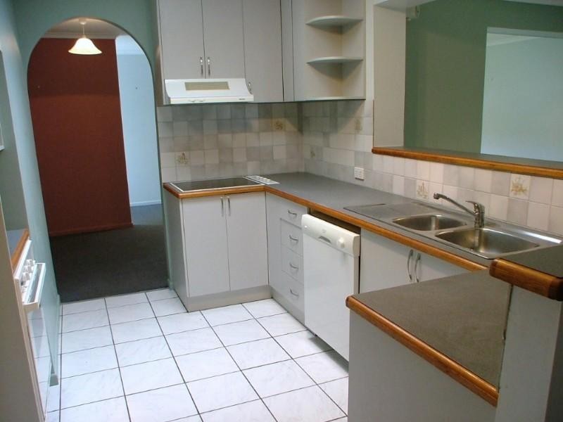 13 Hawdon Crescent, Springwood QLD 4127