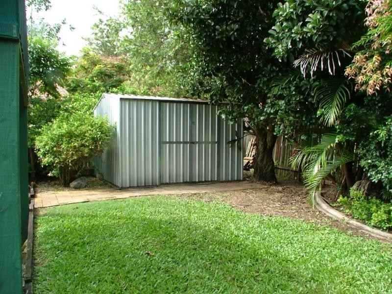 13 Hawdon Crescent, Springwood QLD 4127