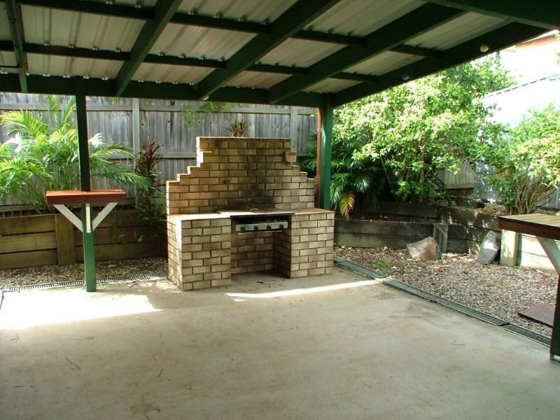 13 Hawdon Crescent, Springwood QLD 4127