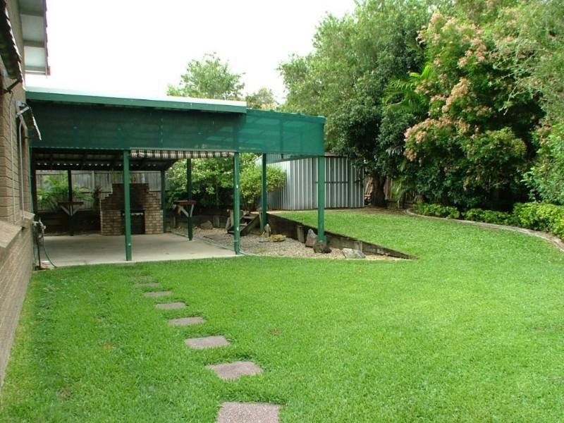 13 Hawdon Crescent, Springwood QLD 4127