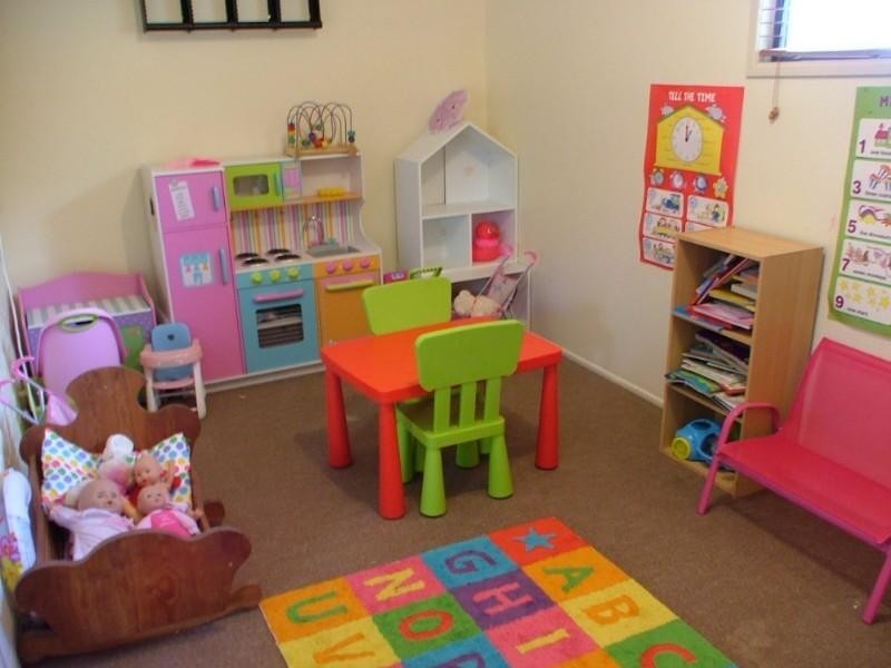 15 Jamberoo Street, Springwood QLD 4127