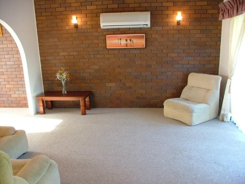 20 Knightsbridge Crescent, Rochedale South QLD 4123
