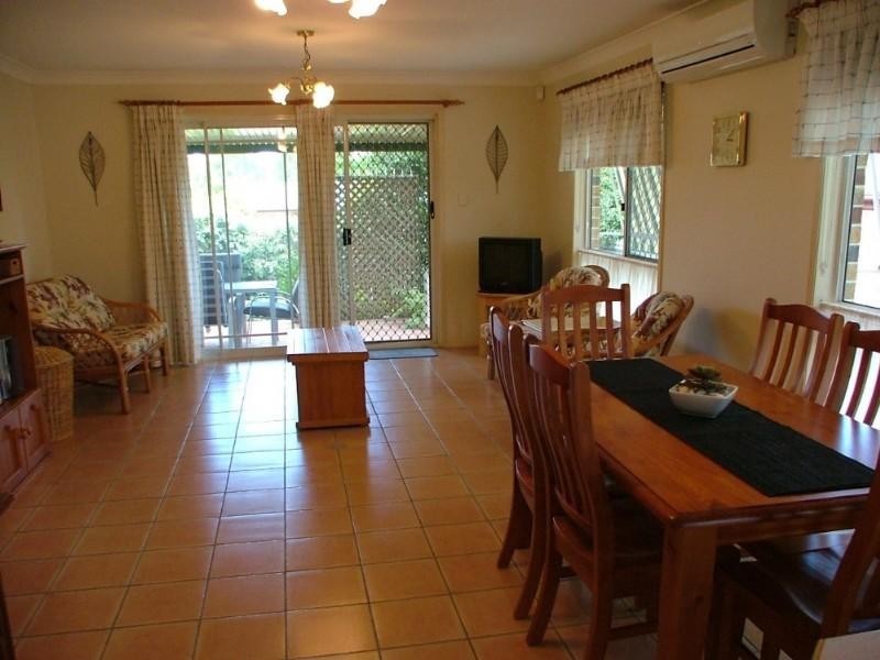 2 Andree Place, Wishart QLD 4122