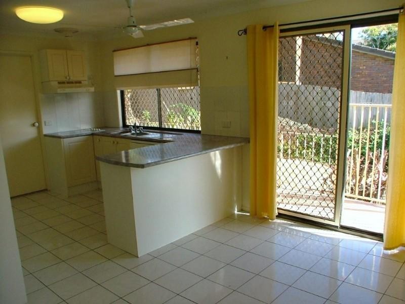 24 Knightsbridge Crescent, Rochedale South QLD 4123