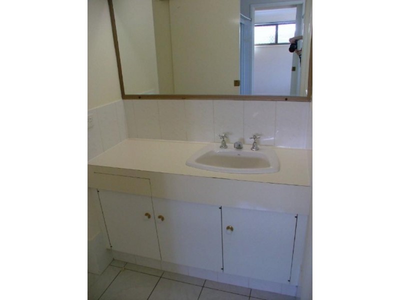 24 Knightsbridge Crescent, Rochedale South QLD 4123