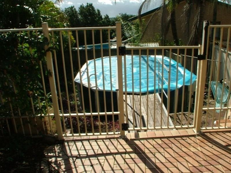 24 Knightsbridge Crescent, Rochedale South QLD 4123