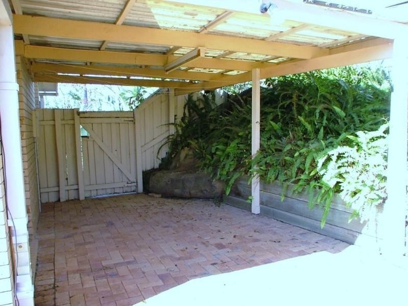 24 Knightsbridge Crescent, Rochedale South QLD 4123