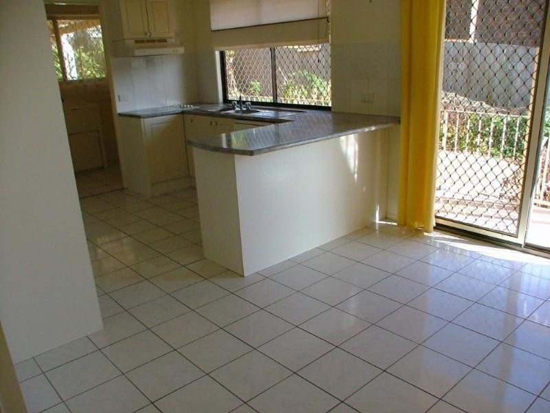 24 Knightsbridge Crescent, Rochedale South QLD 4123