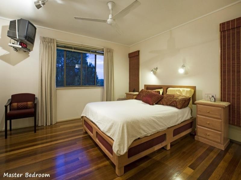 3 Vicki Place, Wishart QLD 4122