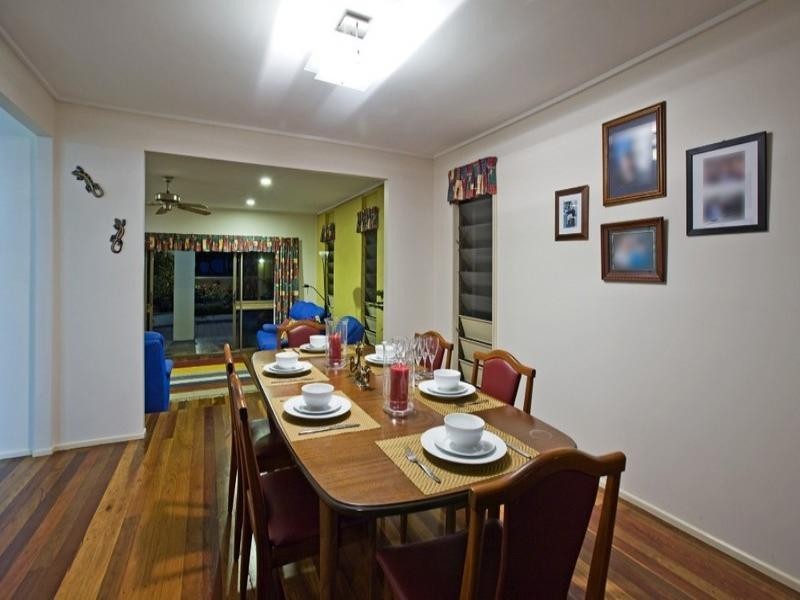 3 Vicki Place, Wishart QLD 4122