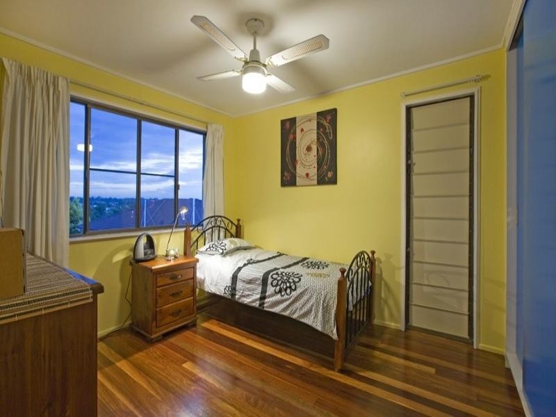 3 Vicki Place, Wishart QLD 4122