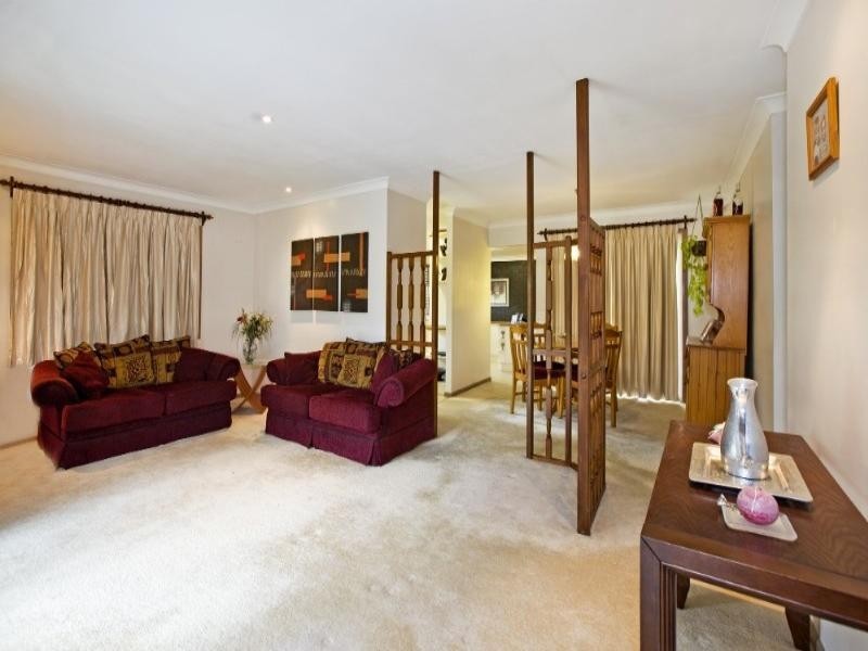 9 Narelle Crescent, Rochedale South QLD 4123