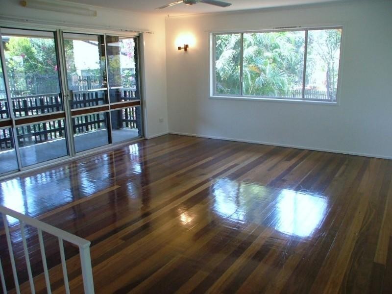 5 Vicki Place, Wishart QLD 4122