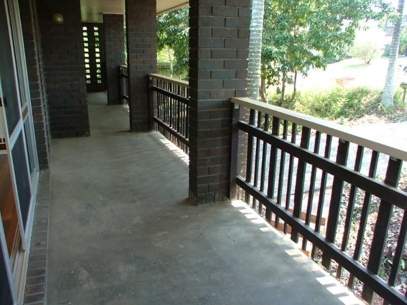 5 Vicki Place, Wishart QLD 4122