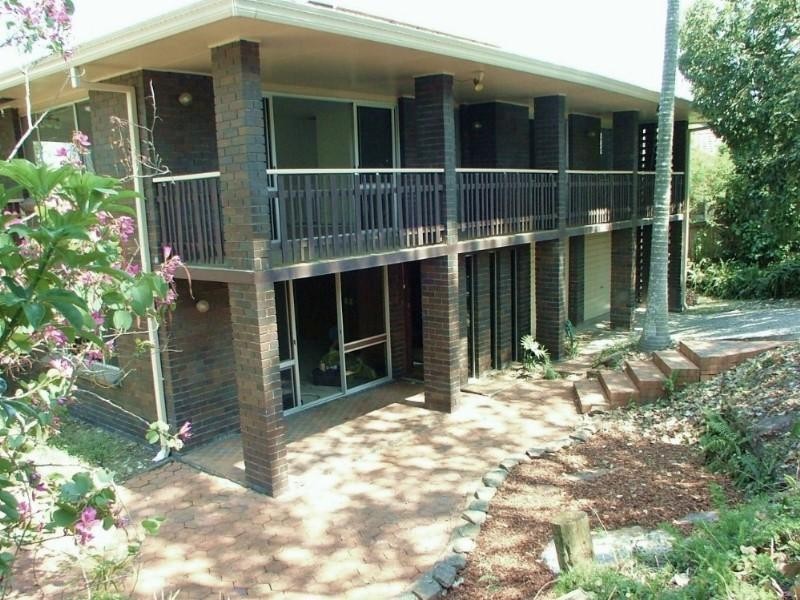 5 Vicki Place, Wishart QLD 4122