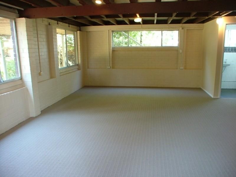 5 Vicki Place, Wishart QLD 4122