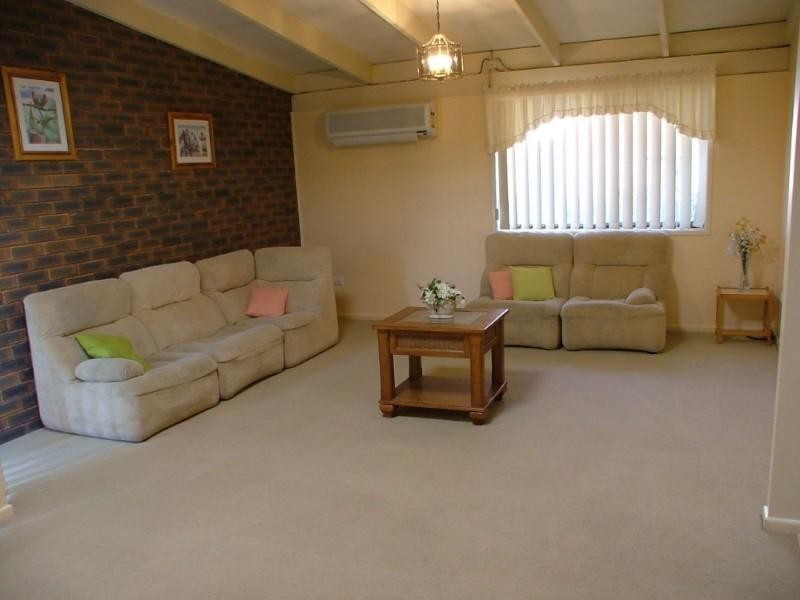 5 Jemalong Court, Springwood QLD 4127