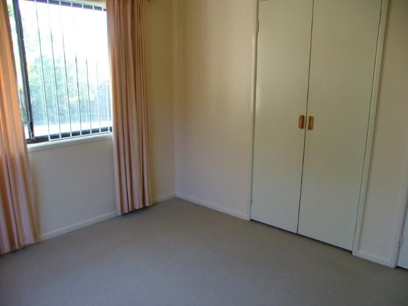 5 Jemalong Court, Springwood QLD 4127