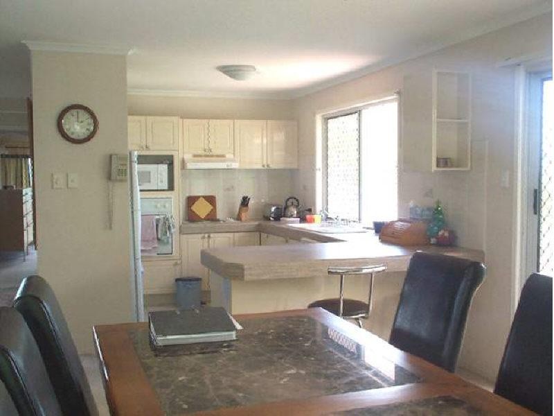 6 Elwyn Court, Springwood QLD 4127