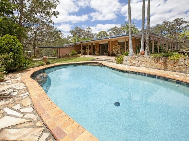 33 Leacroft Road, Burbank QLD 4156