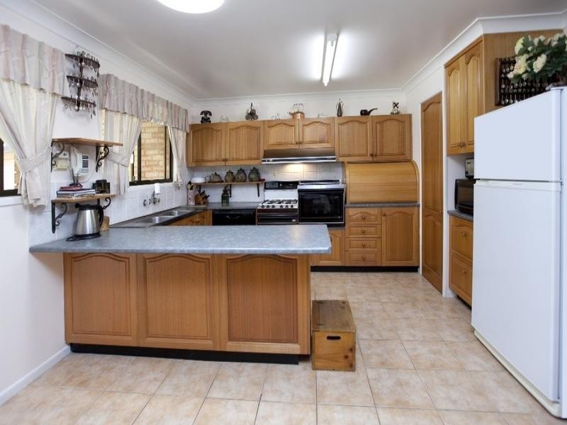 33 Leacroft Road, Burbank QLD 4156