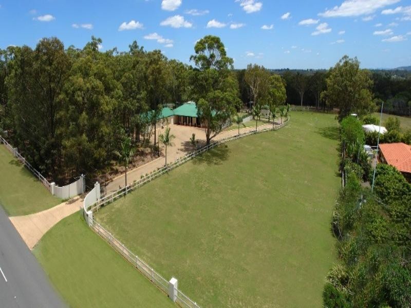 102 Alperton Road, Burbank QLD 4156