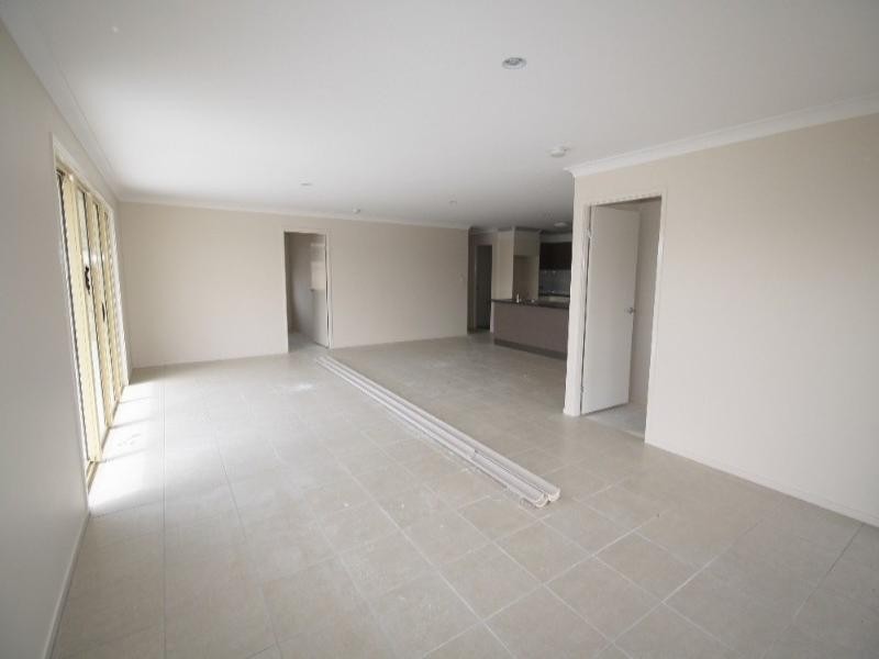 52 River Park Drive, Loganholme QLD 4129