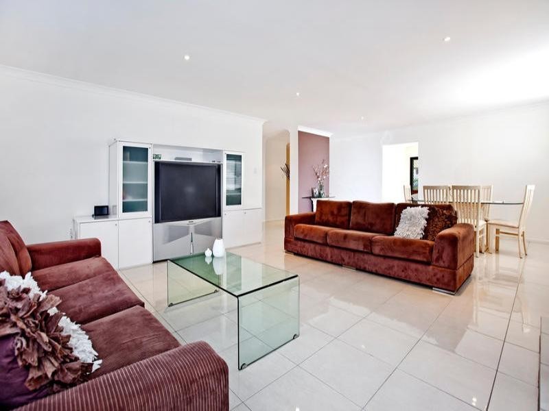 8 Stannard Street, Rochedale South QLD 4123