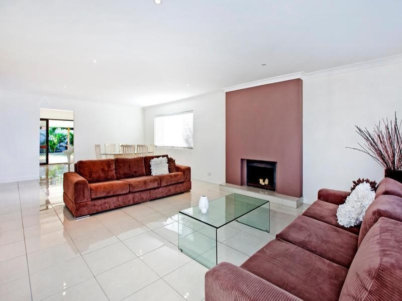 8 Stannard Street, Rochedale South QLD 4123