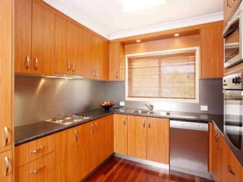 27 Montreal Street, Wishart QLD 4122