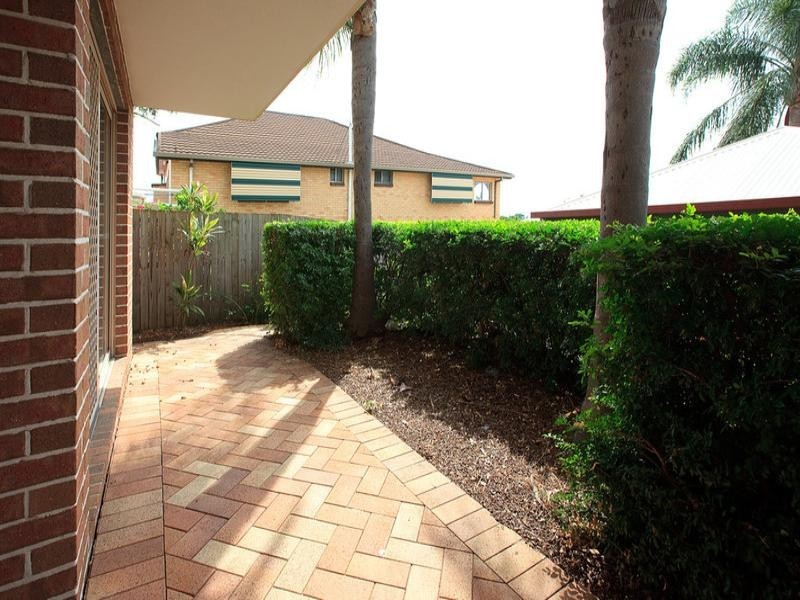 2/10 Portland Street, Annerley QLD 4103