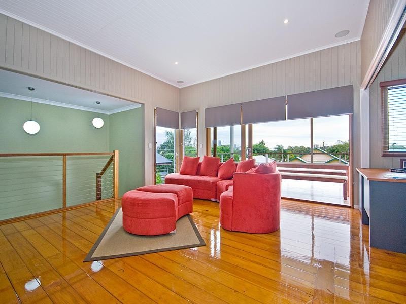 18 Vanda Street, Woolloongabba QLD 4102