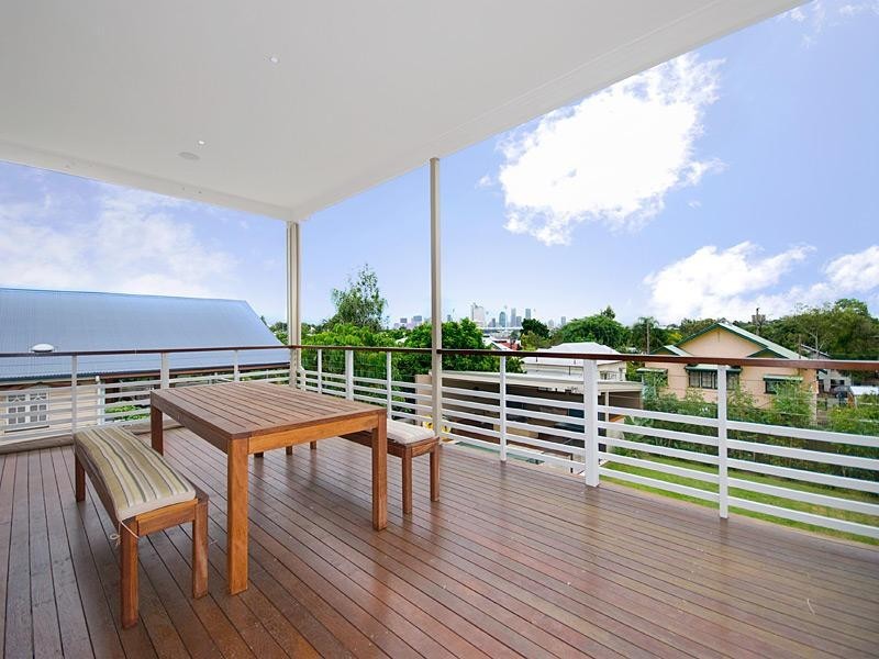 18 Vanda Street, Woolloongabba QLD 4102