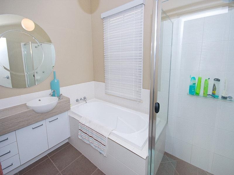18 Vanda Street, Woolloongabba QLD 4102