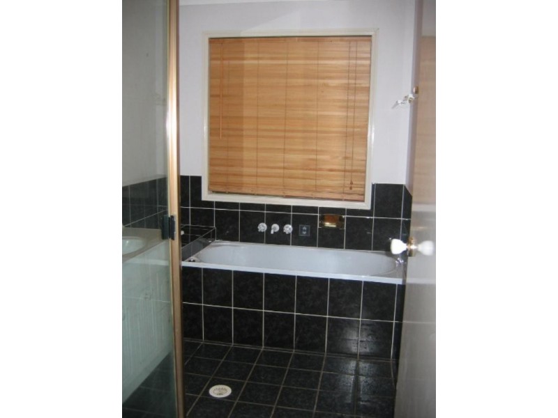 9 Wood Close, Loganholme QLD 4129