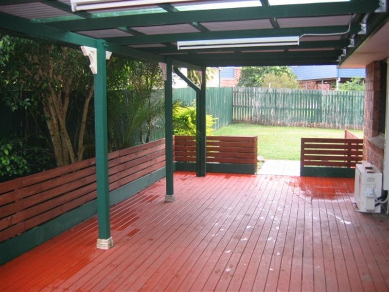 9 Wood Close, Loganholme QLD 4129