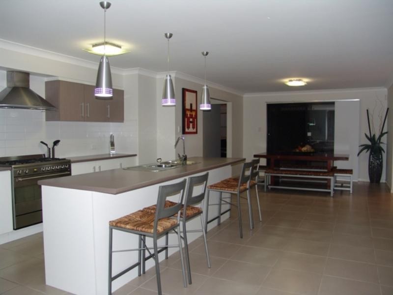 84 Ebony Crescent, Redland Bay QLD 4165