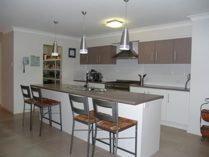 84 Ebony Crescent, Redland Bay QLD 4165