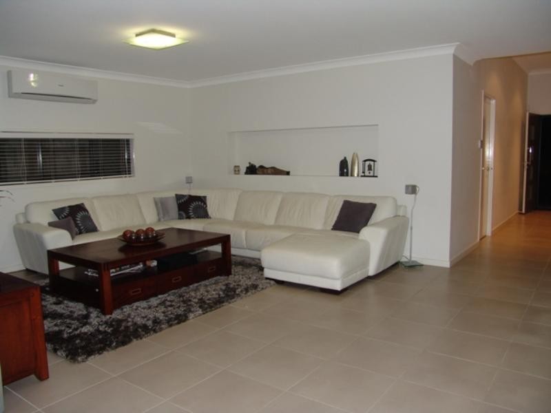 84 Ebony Crescent, Redland Bay QLD 4165