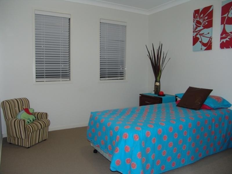 84 Ebony Crescent, Redland Bay QLD 4165