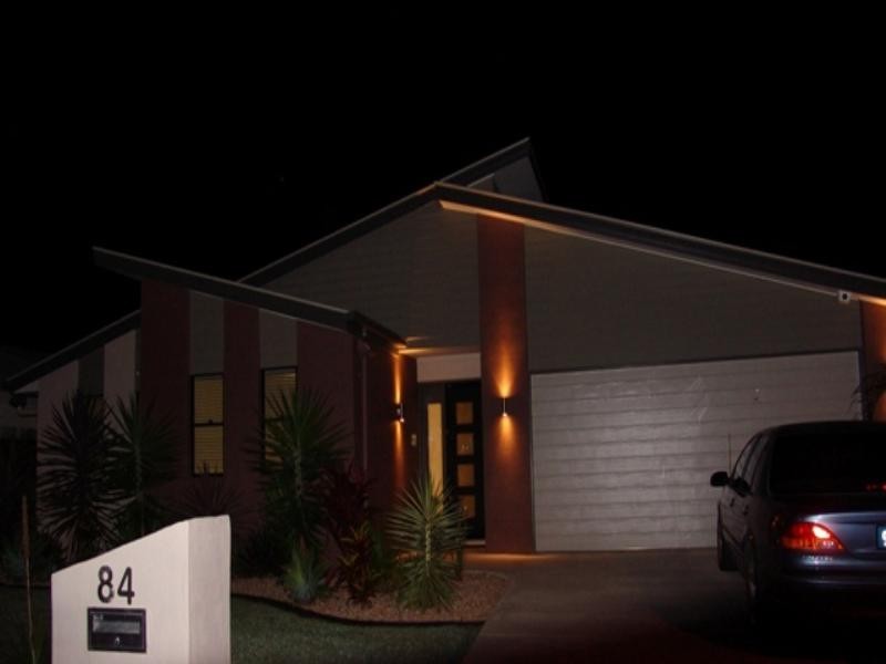 84 Ebony Crescent, Redland Bay QLD 4165