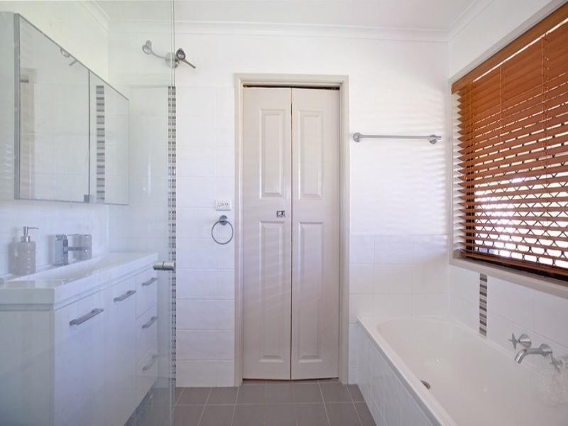 19 Zeeman Street, Rochedale South QLD 4123