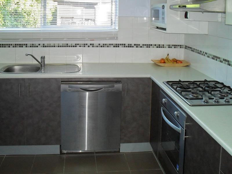 2/19 Woodville Place, Annerley QLD 4103