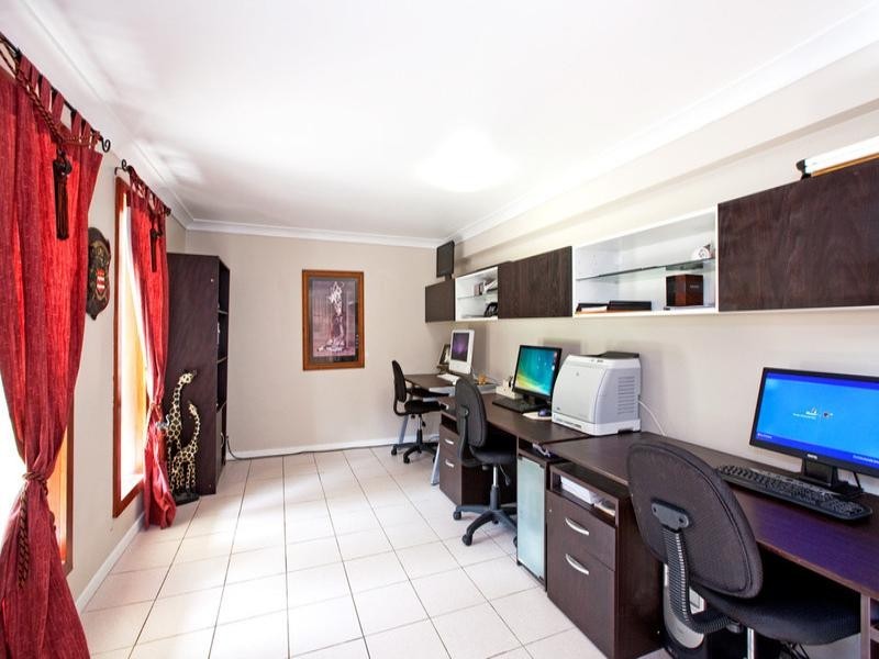 19 Nioka Street, Rochedale South QLD 4123